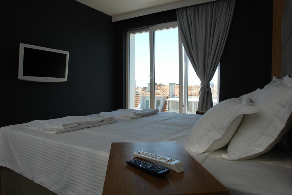 Botabara Del Mar Boutique Aparthotel Pomorie Room photo
